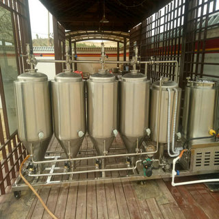 豪魯100L啤酒發(fā)酵系統(tǒng) 豪魯100L啤酒發(fā)酵系統(tǒng)